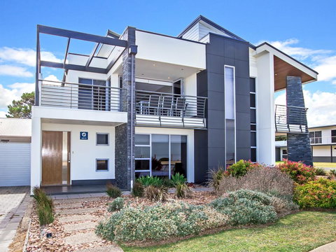 Ocean 180A - New Castle Holiday 0