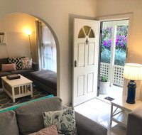 Ocean Beach Cottage - New Castle Holiday