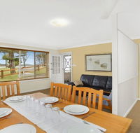 Ocean Blue Apartment Five - ground floor apartment - New Castle Holiday