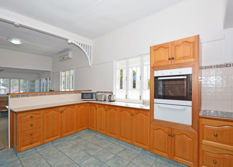 Ocean Breeze Hervey Bay - New Castle Holiday 1