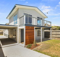 Ocean Chill 10 Minutes Drive to Phillip Island Pet Friendly Family Home Sleeps 8 - New Castle Holiday