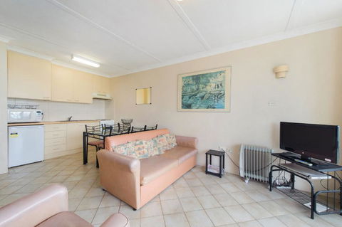 Ocean Court 8 13 Lord Street - New Castle Holiday 3