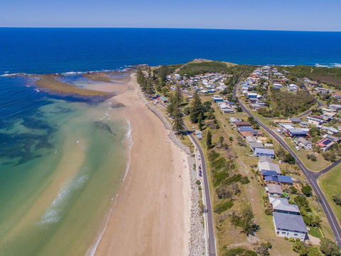 Ocean Dreaming- Amazing Views - Just Listed Up Dated Photos Available Shortly. - New Castle Holiday 1