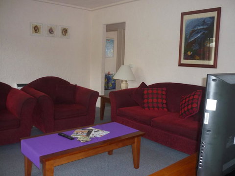 Ocean Drive Apartments - New Castle Holiday 2