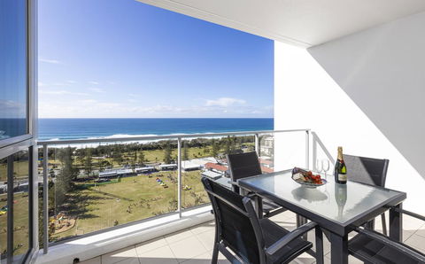 Ocean Pacific Resort - Official - New Castle Holiday 0