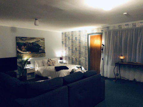 Ocean View Studio - New Castle Holiday 1