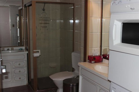 OCEANSIDE 21 - New Castle Holiday 1