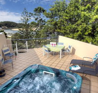 oceanview 6 with rooftop terrace  spa - New Castle Holiday