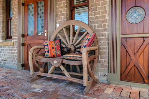 Old Bank Boutique Hotel - New Castle Holiday 2