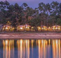 Olio Bello Lakeside Glamping - New Castle Holiday