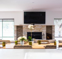 Olive Grove - New Castle Holiday