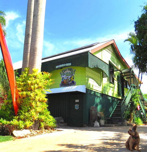 On The Wallaby Lodge - New Castle Holiday 3