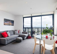 One bedroom City Apt with Spectacular Views - New Castle Holiday