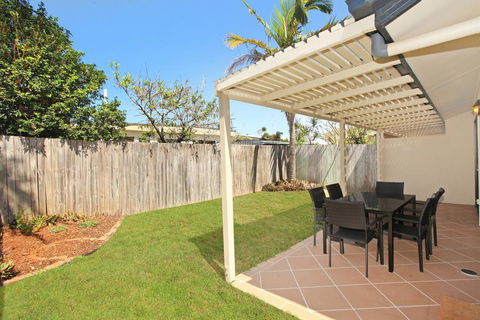 Oomoo 27b - 4 BDRM Townhouse - Close To Beaches - New Castle Holiday 1
