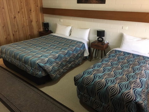 Orana Motor Inn - New Castle Holiday 2