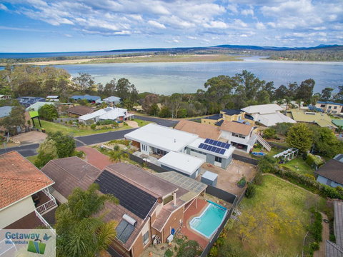 Oyster View - New Castle Holiday 2