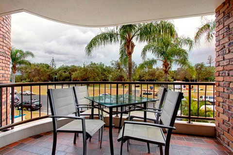 Pacific Blue - New Castle Holiday 1