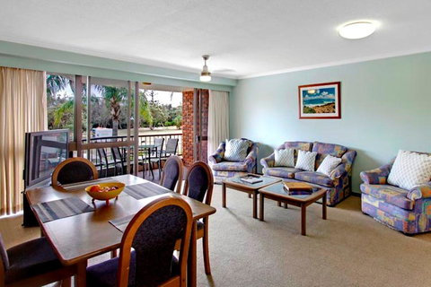 Pacific Blue - New Castle Holiday 2