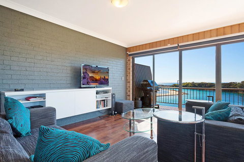 Pacific Pines Unit 5 - New Castle Holiday 0