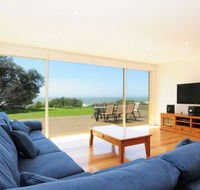 Pacific Views - direct access onto Culburra Beach - New Castle Holiday