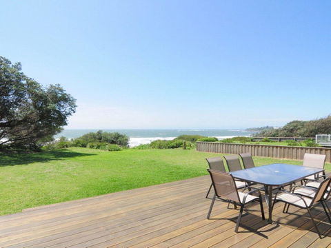 Pacific Views - Direct Access Onto Culburra Beach - New Castle Holiday 2