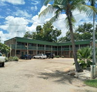 Palm Court Backpackers - New Castle Holiday