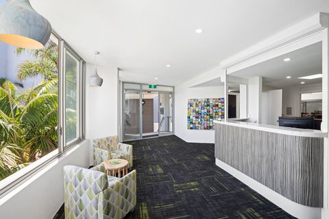 Palm Court Motor Inn - New Castle Holiday 0