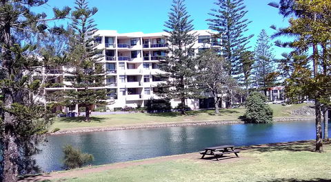 Palm Court Motor Inn - New Castle Holiday 3