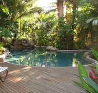 Palm Cove Tropic Apartments - New Castle Holiday