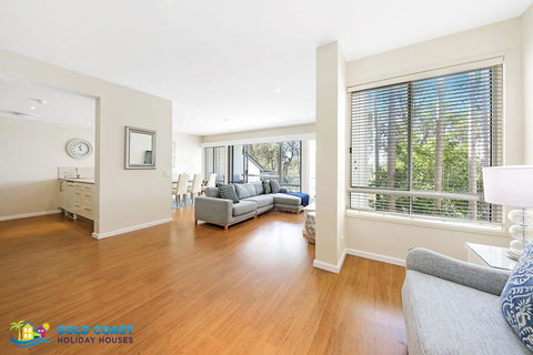 Palms Retreat - New Castle Holiday 3