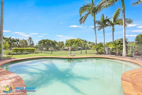 Palms Retreat - New Castle Holiday 0