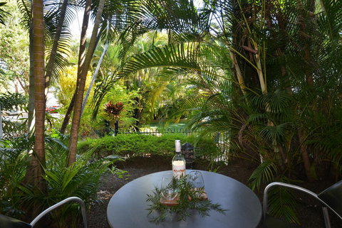 Palms@Port - New Castle Holiday 3