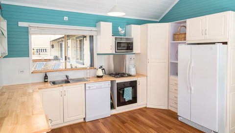 PALPERIPA - 23 Heathcote Street - New Castle Holiday 1