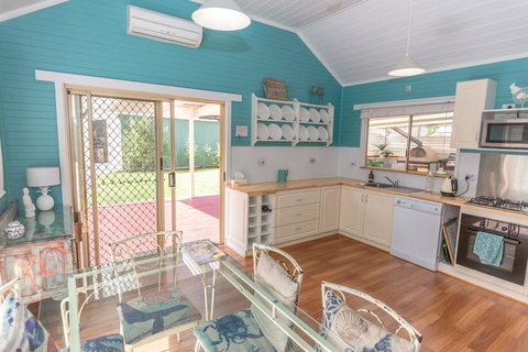 PALPERIPA - 23 Heathcote Street - New Castle Holiday 0
