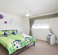 Panda Holiday -Close Mountain Ocean Pet Friendly - New Castle Holiday