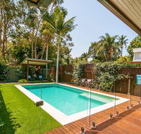 Pandanus Holiday Home - New Castle Holiday