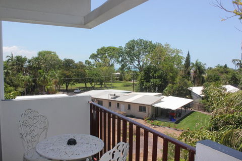 Paravista Motel - New Castle Holiday 1