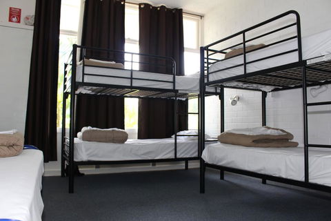 Park Beach Hotel Motel - New Castle Holiday 3
