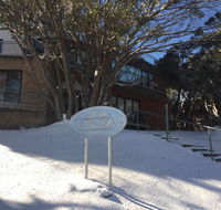 Peak 105 - New Castle Holiday