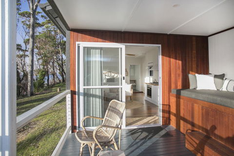 Pebbly Beach Escape - New Castle Holiday 3
