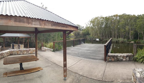 Pebbly Creek - New Castle Holiday 2