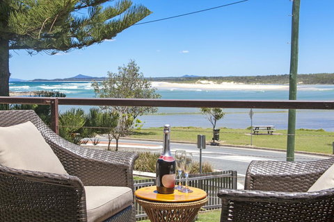 Peninsula - Sawtell, NSW - New Castle Holiday 0
