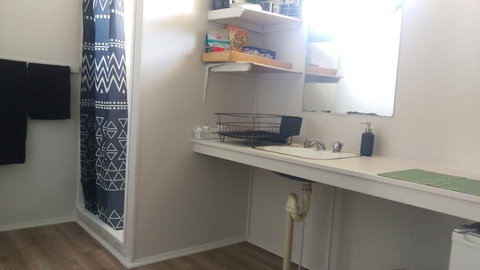 Pentland Hotel Motel - New Castle Holiday 1