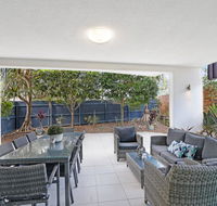 Peregian On The Beach unit 3 - New Castle Holiday