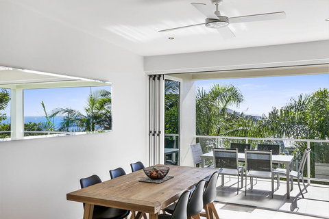 Perfect Getaway, Sunshine Beach - New Castle Holiday 3
