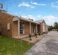 PERFECT ON PYMBLE AVE - New Castle Holiday