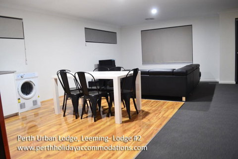 Perth Urban Lodge - New Castle Holiday 1