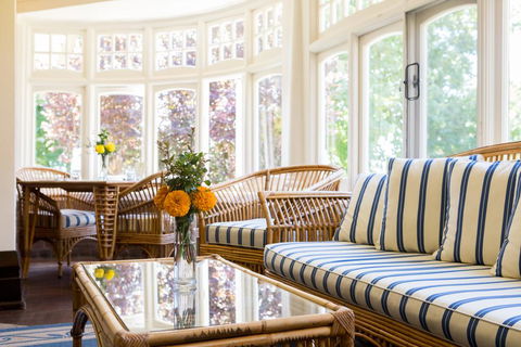 Petersons Armidale Winery And Guesthouse - New Castle Holiday 1