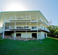 Picturesque on Passage - Shute Harbour - New Castle Holiday