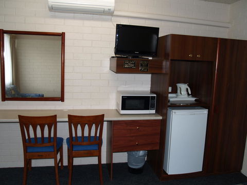 Pigeon House Motor Inn - New Castle Holiday 3